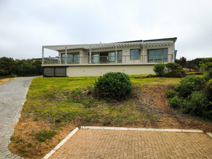 3 Bedroom Property for Sale in Stilbaai Western Cape